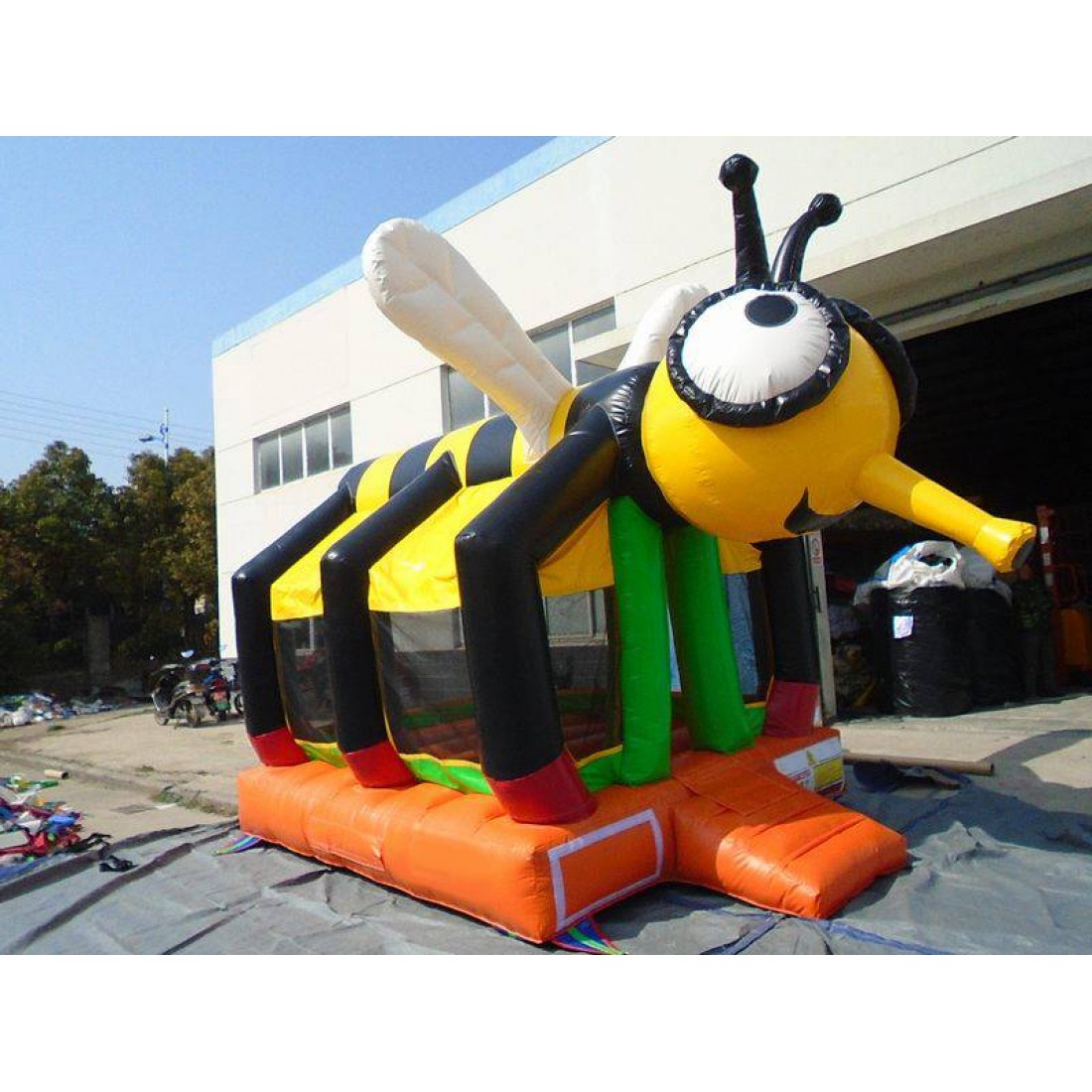 inflatable bee bouncer